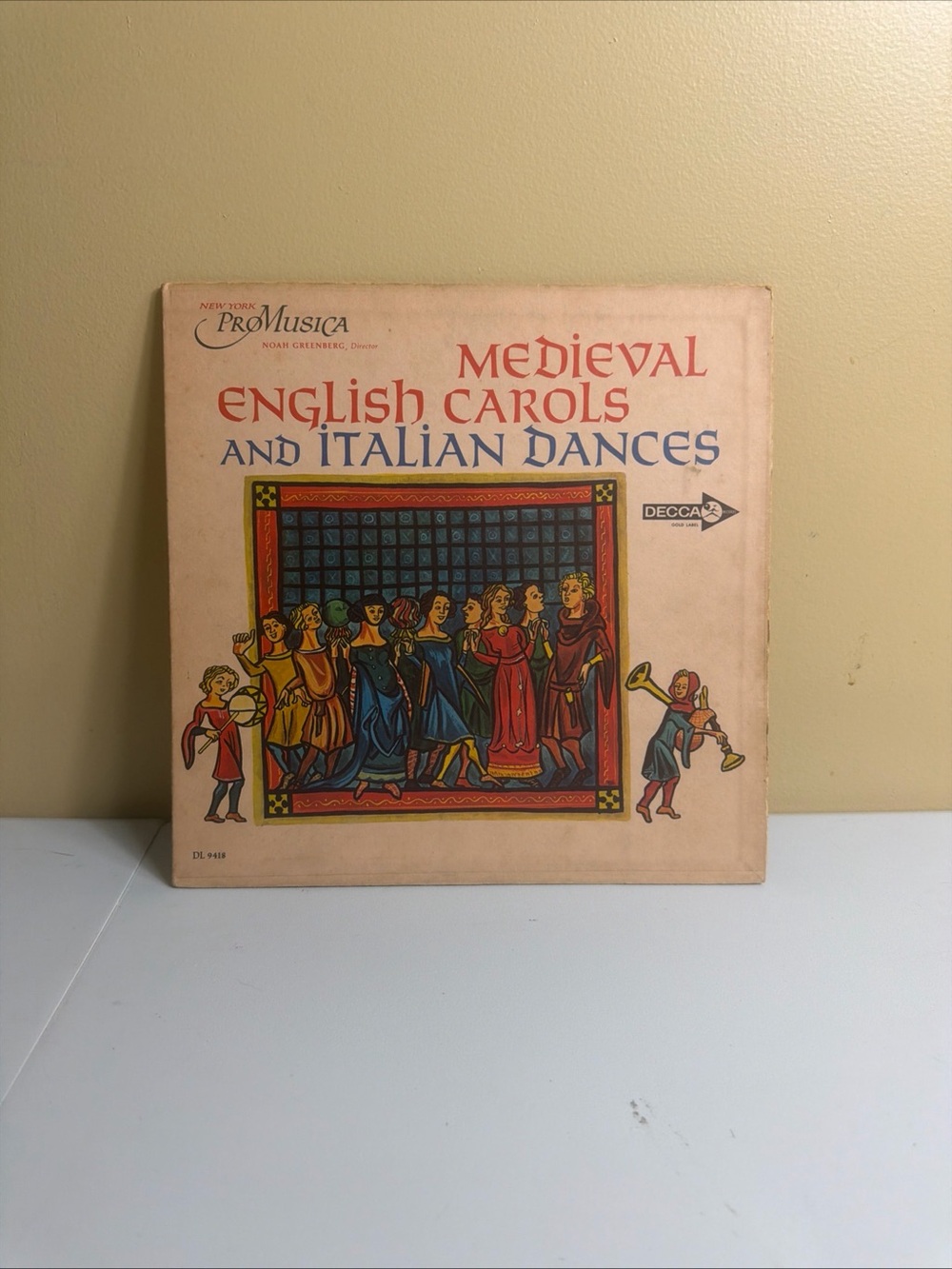 Vintage New York Pro Musica Medieval English Carols & Italian Dances Vinyl LP